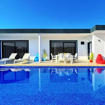 Villa Zeytun- Kalkan'da 2 Yatak Odalı Muhafazakar *