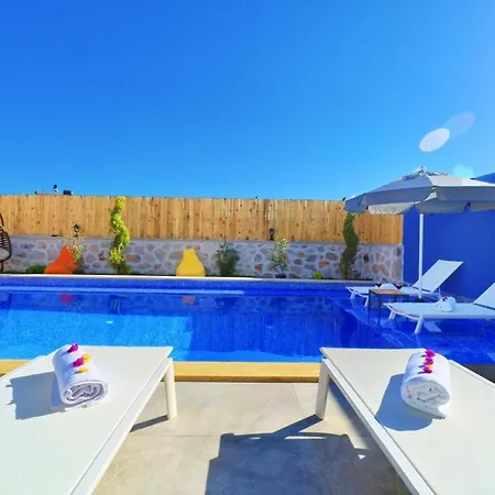 Villa Zeytun- Kalkan'da 2 Yatak Odalı Muhafazakar Fethiye