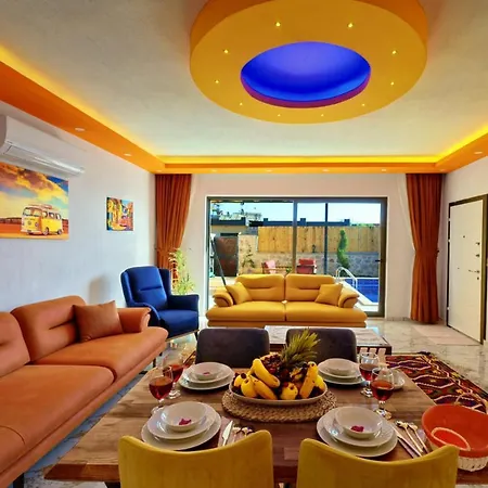 Zeytun- Kalkan'da 2 Yatak Odalı Muhafazakar Villa