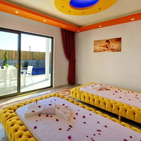 Zeytun- Kalkan'da 2 Yatak Odalı Muhafazakar Villa *
